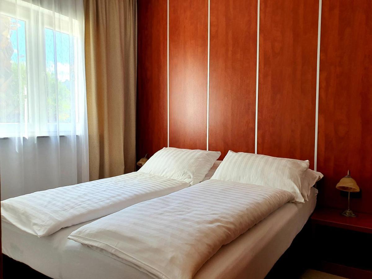 Boutique Hotel Bora & Villas Garamm ปาโกชตาเน ภายนอก รูปภาพ