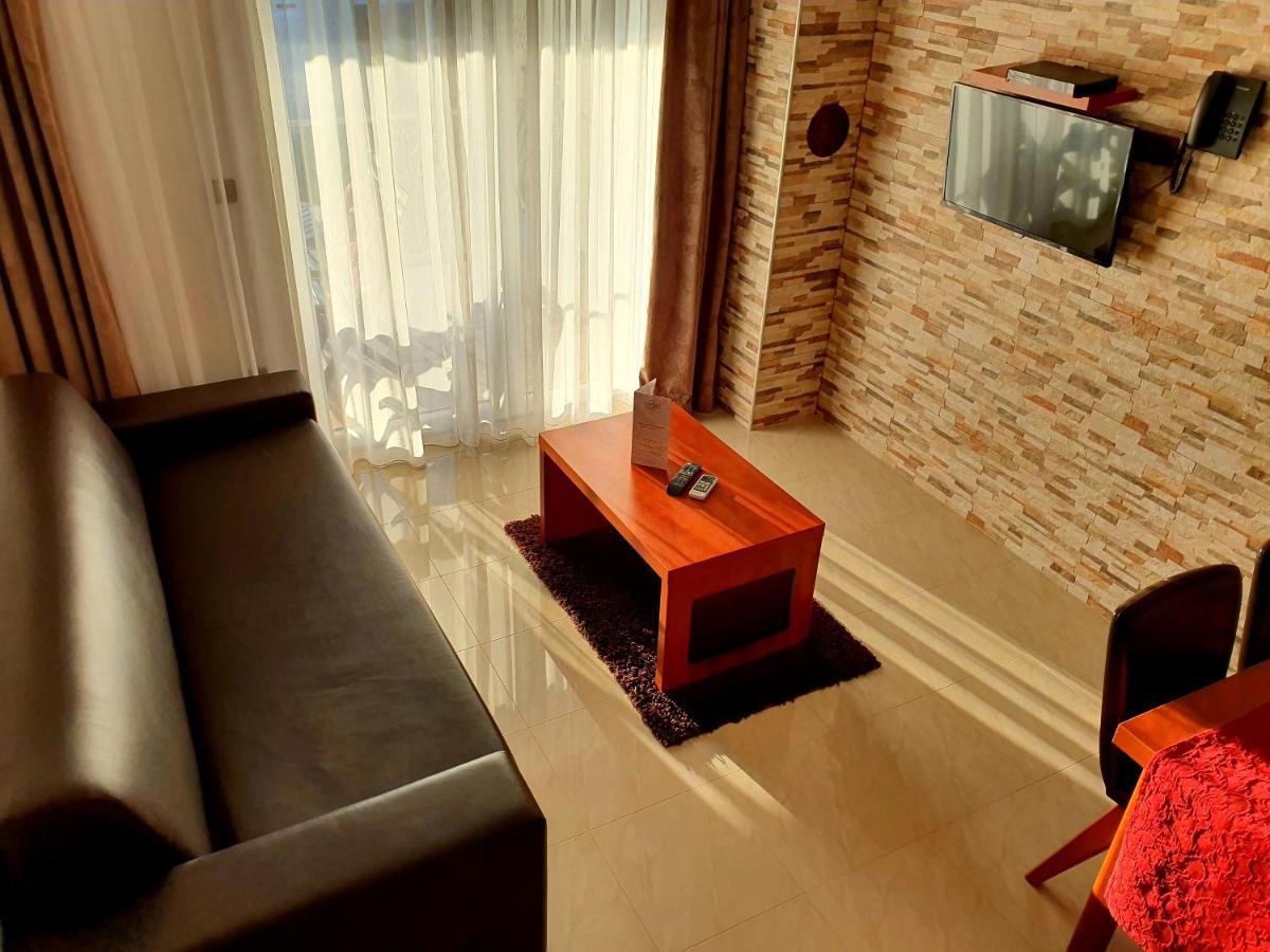Boutique Hotel Bora & Villas Garamm ปาโกชตาเน ภายนอก รูปภาพ